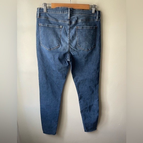 Frame medium Wash Blue Denim Le Skinny De Jeanne crop Jeans Women's Size 32 - Picture 2 of 11